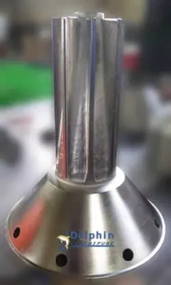 Disc centrifuge distributor