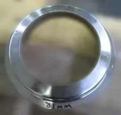 Disc centrifuge gravity disc