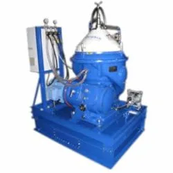 Self-cleaning centrifuge for waste vegetable oil