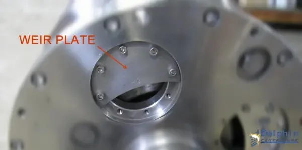 Pond depth adjustment weir plate