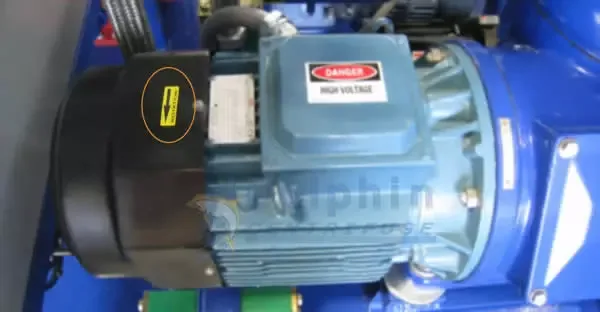 Centrifuge Motor Rotation Direction indicator on centrifuge frame